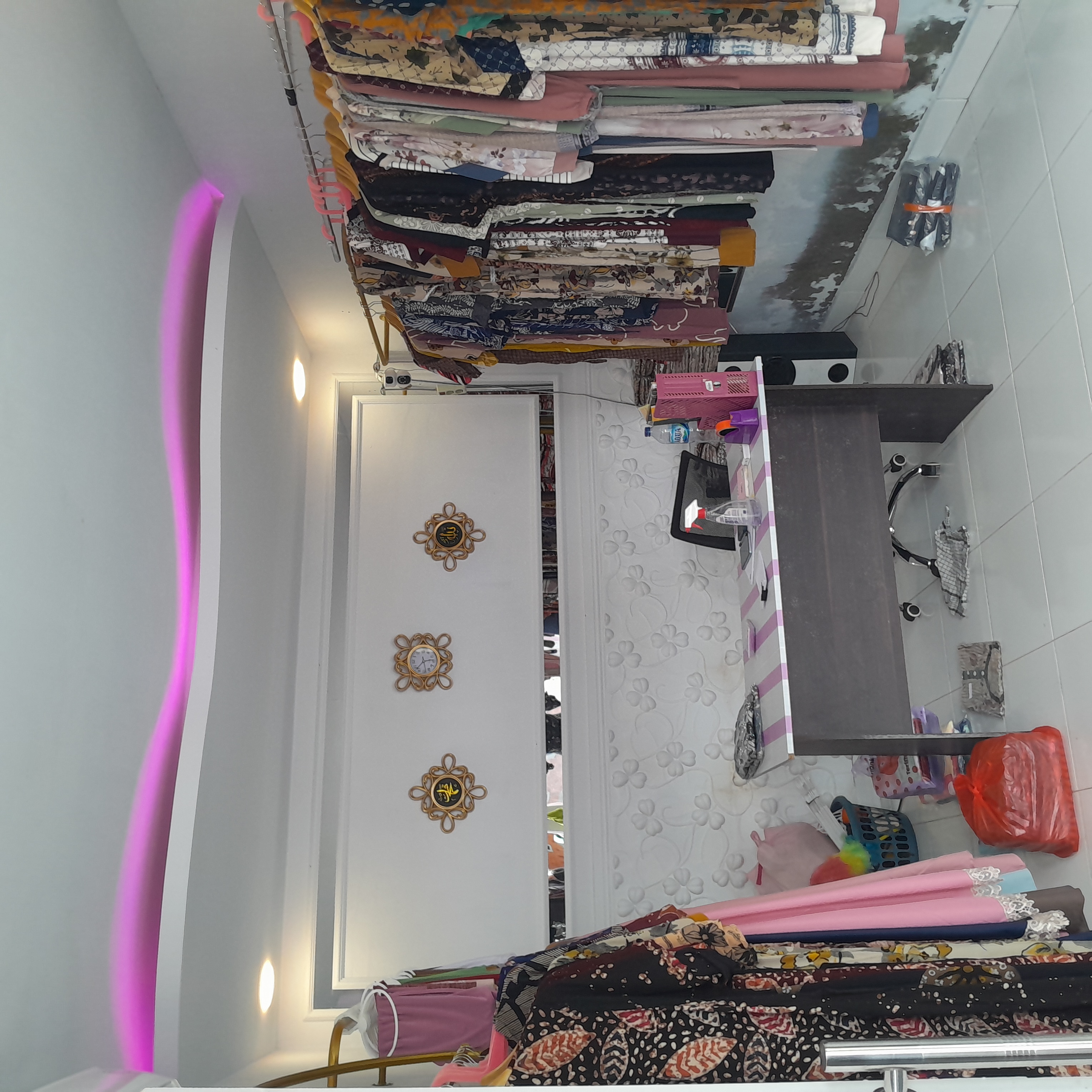 Selfania Shop